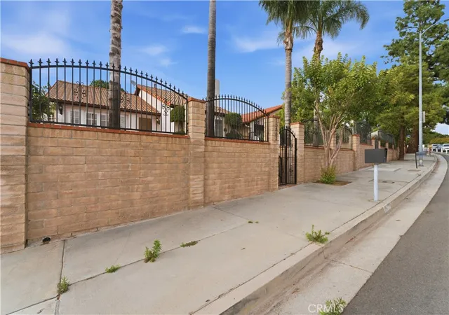4th image of 15863 Foothill, Rancho Cascades, CA 91342 | MLS# SR26098638