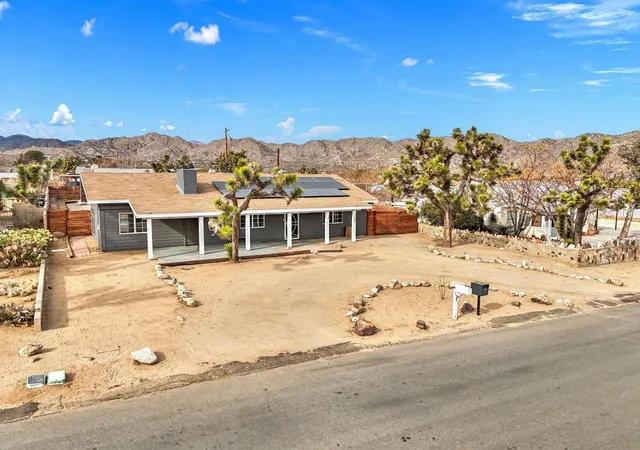 Homes for sale in Yucca Valley, CA | 7552 Elk Trl, Yucca Valley, CA 92284 | MLS# 219147490DA