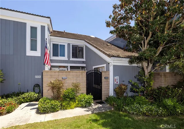 Photo 3 of Townhouse for sale at 16068 Bonaire, Huntington Beach, CA 92649 | MLS# OC26098405 | Listing updated on 2026-09-26