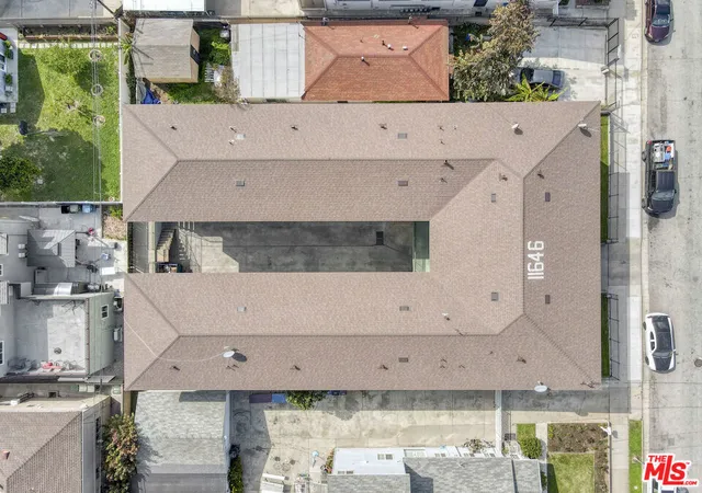 Homes for sale in Hawthorne, CA | 11646 Birch Ave, Hawthorne, CA 90250 | MLS# 26830549