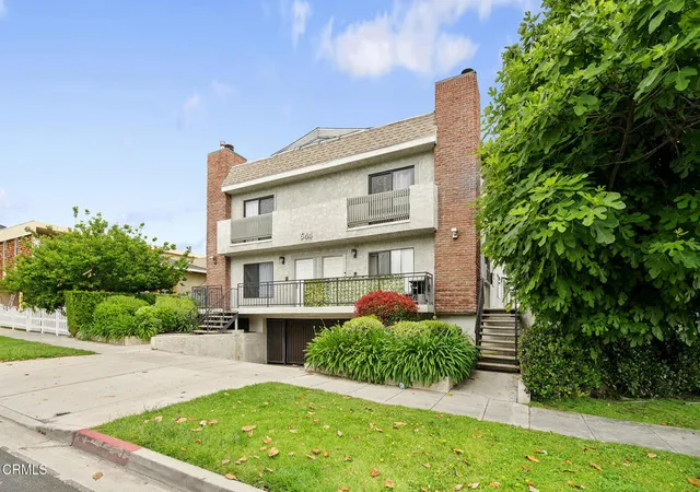 3rd image of 544 E Magnolia #D, Burbank, CA 91501 | MLS# P1-27015