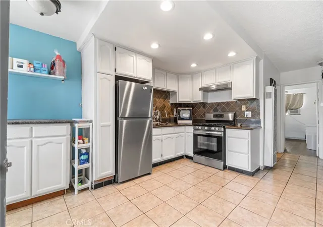 Homes for sale in Long Beach, CA | 3325 Santa Fe Ave, Long Beach, CA 90810