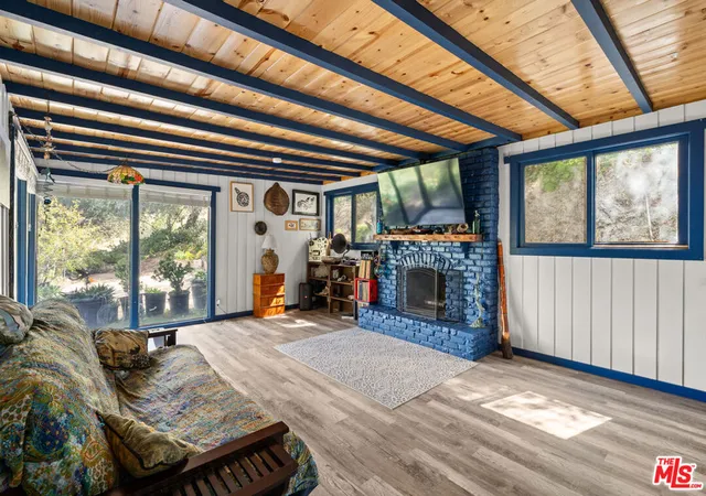 3rd image of 9738 Commerce Ave, Tujunga, CA 91042 | MLS# 26828795