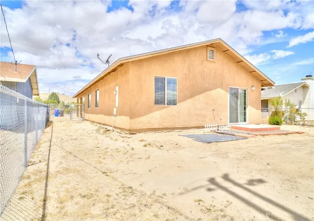 Homes for sale in 29 Palms, CA | 6627 Smoketree, 29 Palms, CA 92277 | MLS# JT26096905
