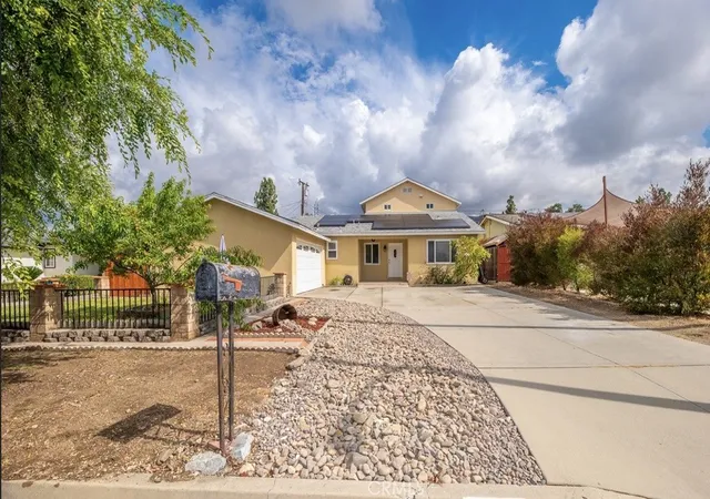 Photo 2 of Single family home for sale at 133 W Alford St, San Dimas, CA 91773 | MLS# CV26099013 | Listing updated on 2026-09-18