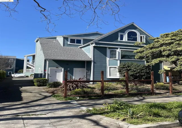 2nd image of 2018 9th St #B, Berkeley, CA 94710 | MLS# 41133718
