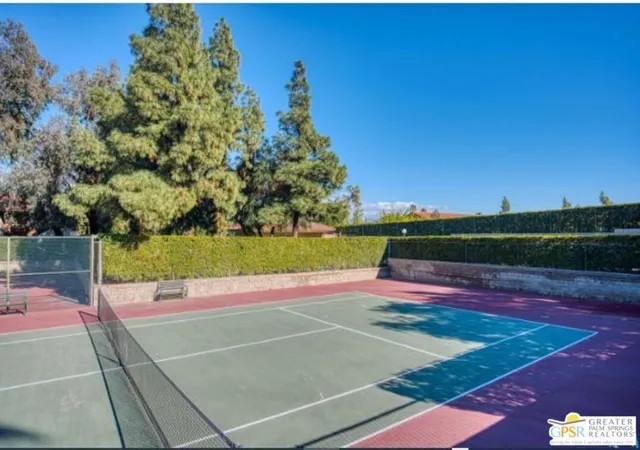 Homes for sale in Palm Springs, CA | 420 N Villa Court, Palm Springs, CA 92262 | Houzeo
