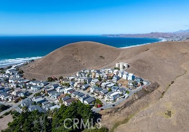 3rd image of 563 Zanzibar, Morro Bay, CA 93442 | MLS# SC26099161