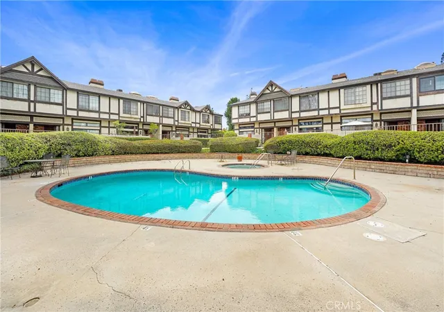 Photo 2 of Townhouse for sale at 20737 Roscoe Blvd #203, Winnetka, CA 91306 | MLS# SR26098808 | Listing updated on 2026-09-24