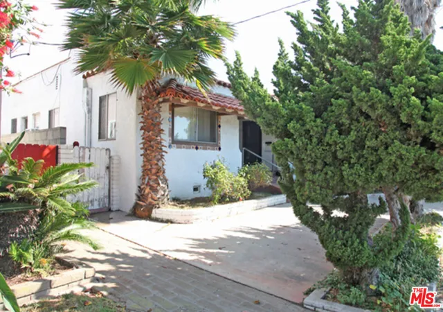 Homes for sale in Long Beach, CA | 2901 E 15th St, Long Beach, CA 90804 | MLS# 26830767