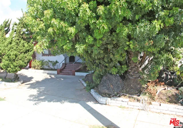 Homes for sale in Long Beach, CA | 2901 E 15Th St, Long Beach, CA 90804 | MLS# 26830767