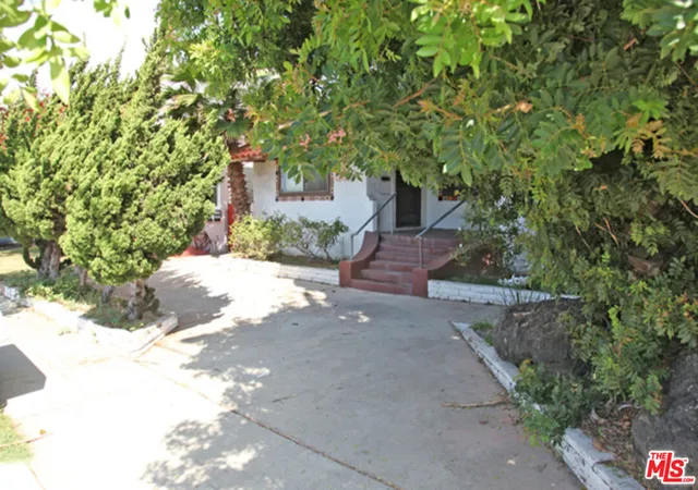 Homes for sale in Long Beach, CA | 2901 E 15Th St, Long Beach, CA 90804 | MLS# 26830767
