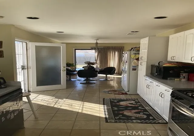 3rd image of 4165 2Nd, Los Angeles, CA 90008 | MLS# SR26099362