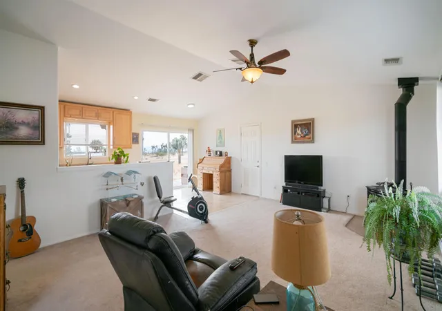 5th image of 1823 Hilton Ave, Yucca Valley, CA 92284 | MLS# 219147518DA