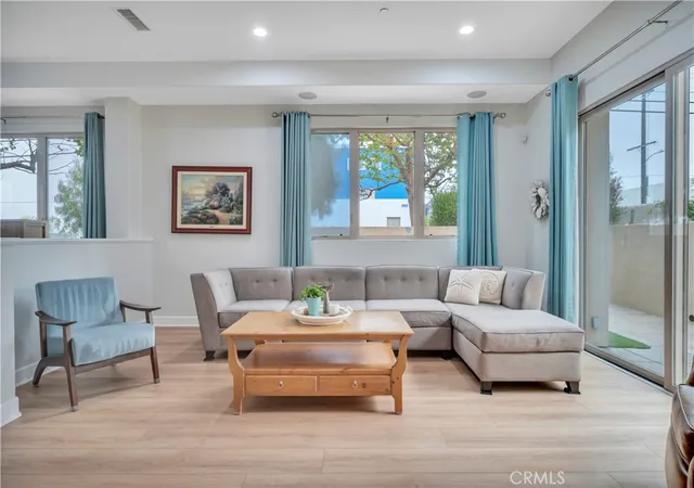 5th image of 307 Kansas St #A, El Segundo, CA 90245 | MLS# SB26097274