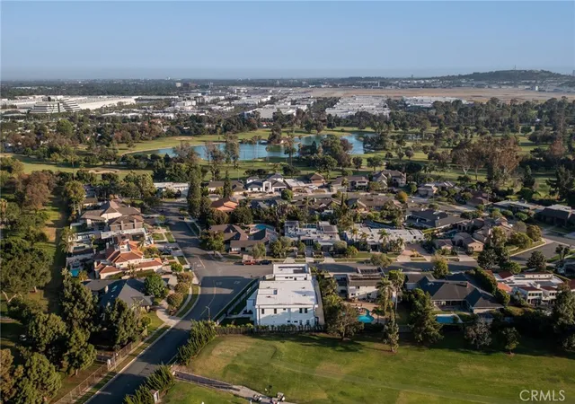 Homes for sale in Lakewood, CA | 4415 Parkview Dr, Lakewood, CA 90712 | MLS# PW26098462
