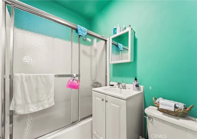 13th image of 2424 West, Los Angeles, CA 90016 | MLS# PW26099448