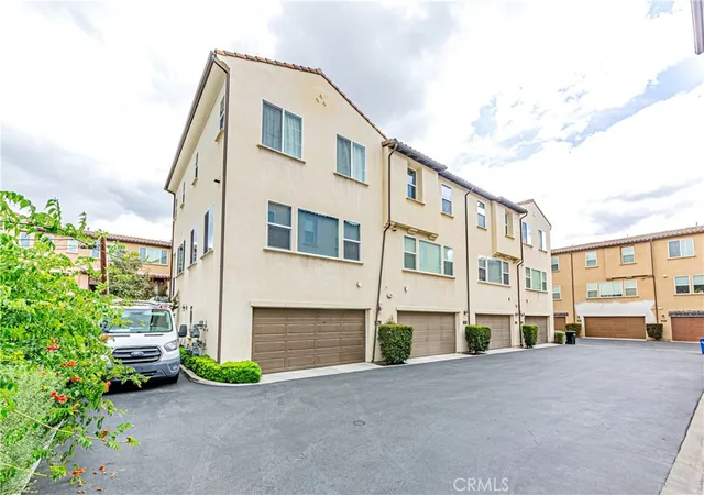 4th image of 809 N Dalton #104, Azusa, CA 91702 | MLS# IG26095981