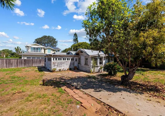 Homes for sale in Encinitas, CA | 940 Hermes Ave, Encinitas, CA 92024 | MLS# NDP2604406