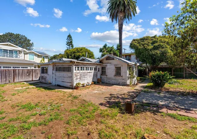 Homes for sale in Encinitas, CA | 940 Hermes Ave, Encinitas, CA 92024 | MLS# NDP2604406