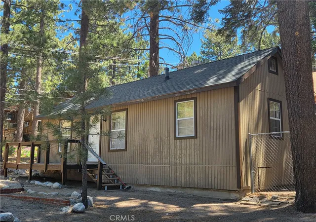 3rd image of 525 Yukon, Green Valley Lake, CA 92341 | MLS# IG26099489