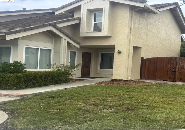 Photo 3 of Single family home for sale at 10013 Foxboro Cir, San Ramon, CA 94583 | MLS# 41133784 | Listing updated on 2026-09-19