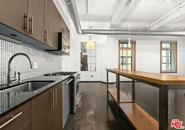 3rd image of 1645 Vine St #301, Los Angeles, CA 90028 | MLS# 26829417