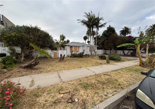 Photo 1 of Sale Pending at 3720 S Meyler, San Pedro, CA 90731 | MLS# SB26099229 | Listing updated on 2026-05-14