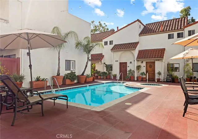 4th image of 10926 Bluffside Dr #30, Studio City, CA 91604 | MLS# BB26097914
