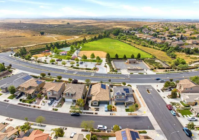 Homes for sale in Murrieta, CA | 31869 Straw Lily Dr, Murrieta, CA 92563 | MLS# NDP2604410
