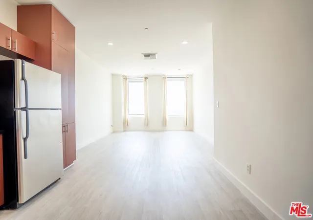 5th image of 3810 Wilshire Blvd #1209, Los Angeles, CA 90010 | MLS# 26829305