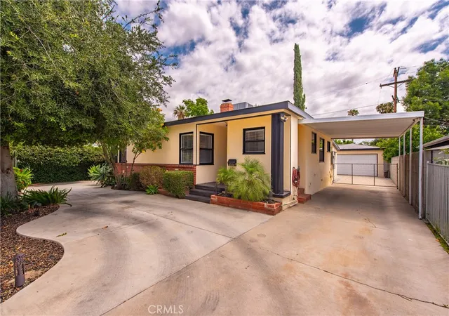 Photo 1 of Sale Pending at 6718 Wynne, Reseda, CA 91335 | MLS# SR26097948 | Listing updated on 2026-09-03