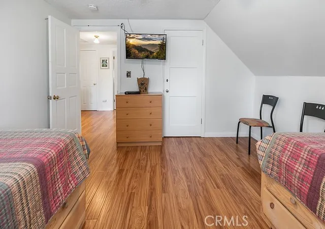 4th image of 2726 View Dr, Running Springs, CA 92382 | MLS# IG26099536