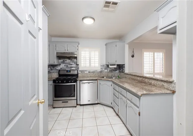 Photo 4 of Single family home for sale at 4754 Santa Ana, Cudahy, CA 90201 | MLS# DW26093679 | Listing updated on 2026-09-21