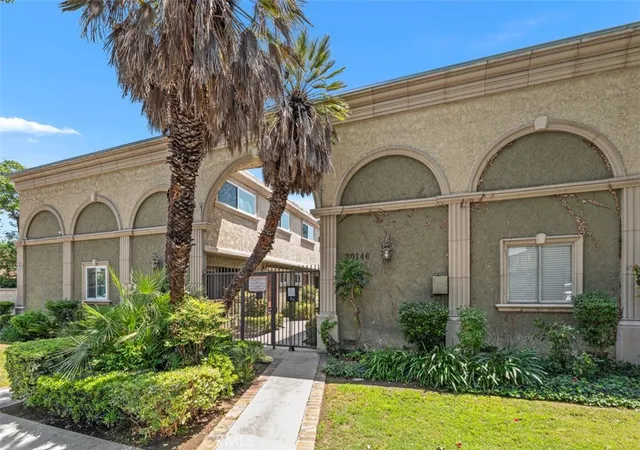 Photo 3 of Condo for sale at 20146 Cohasset #11, Winnetka, CA 91306 | MLS# OC26099495 | Listing updated on 2026-07-05