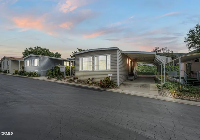 Homes for sale in Thousand Oaks, CA | 5 Robertson Wy #5, Thousand Oaks, CA 91320 | MLS# V1-36276