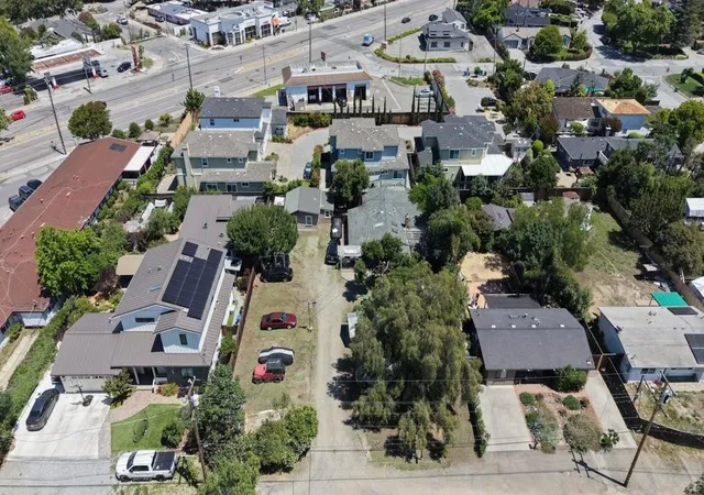 Homes for sale in Campbell, CA | 1270 Hoffman Ln, Campbell, CA 95008 | MLS# ML82046192