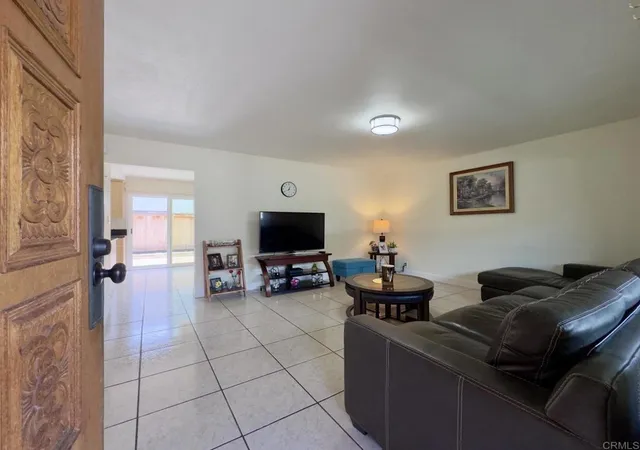3rd image of 1651 S Juniper St #50, Escondido, CA 92025 | MLS# NDP2604414