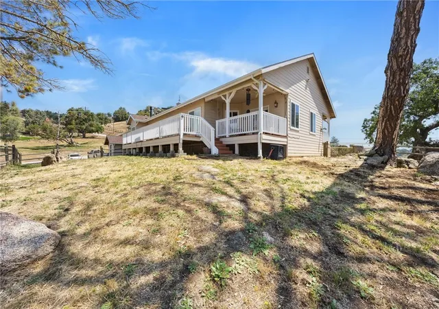 Homes for sale in Tehachapi, CA | 19351 Quail, Tehachapi, CA 93561 | MLS# SR26099549