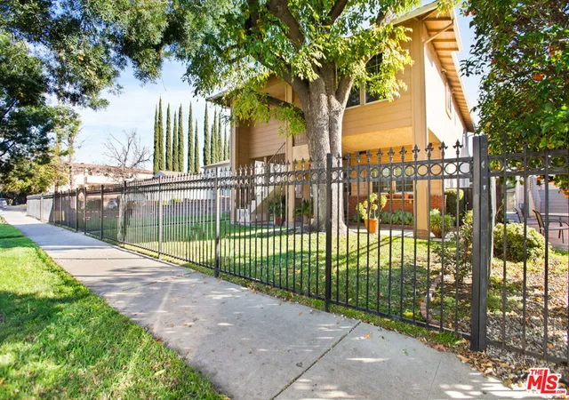 4th image of 6504 Woodley Ave, Van Nuys, CA 91406 | MLS# 26830925