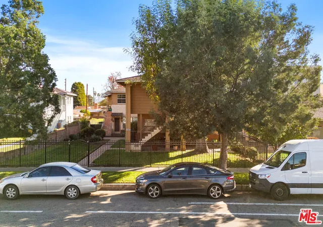 5th image of 6504 Woodley Ave, Van Nuys, CA 91406 | MLS# 26830925