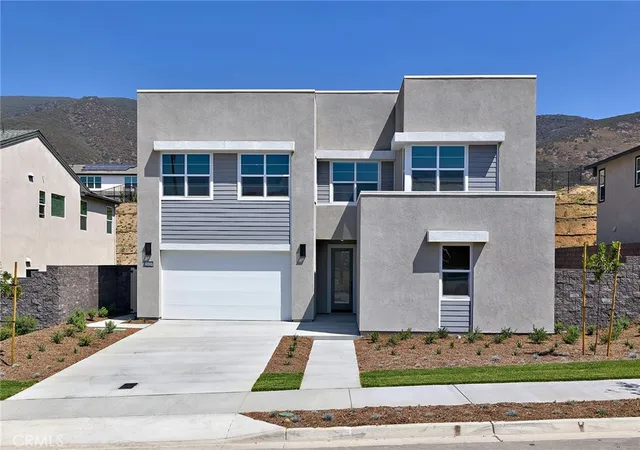 3rd image of 16034 Butterfly Dr, Fontana, CA 92336 | MLS# OC26098800