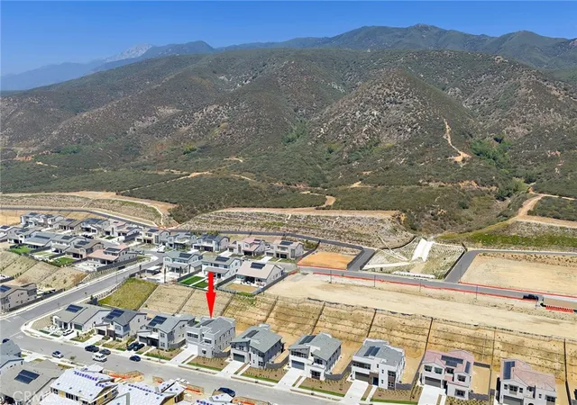 4th image of 16034 Butterfly Dr, Fontana, CA 92336 | MLS# OC26098800