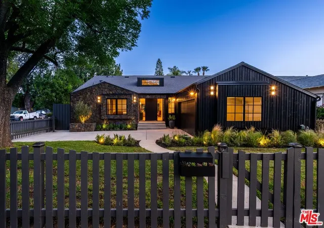 Homes for sale in Studio City, CA | 12610 Sarah St, Studio City, CA 91604 | MLS# 26829813