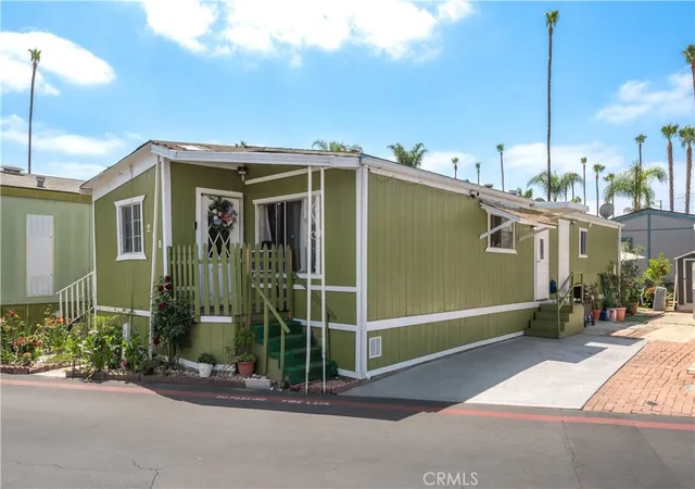 Photo 2 of Manufactured home for sale at 12560 Haster #208, Garden Grove, CA 92840 | MLS# IG26097656 | Listing updated on 2026-09-11