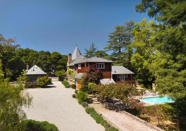 Homes for sale in Portola Valley, CA | 350 Willowbrook Rd, Portola Valley, CA 94028 | MLS# ML82044823