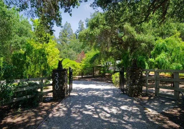 Homes for sale in Portola Valley, CA | 350 Willowbrook Rd, Portola Valley, CA 94028 | MLS# ML82044823