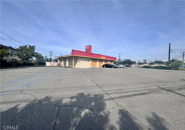 Photo 2 of Sale Pending at 10471 Magnolia, Anaheim, CA 92804 | MLS# OC26099685 | Listing updated on 2026-09-29