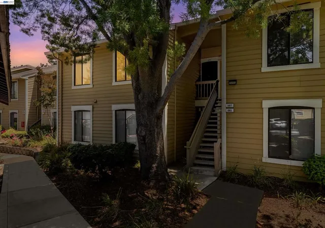 Homes for sale in Martinez, CA | 683 Center, Martinez, CA 94553 | MLS# 41133846
