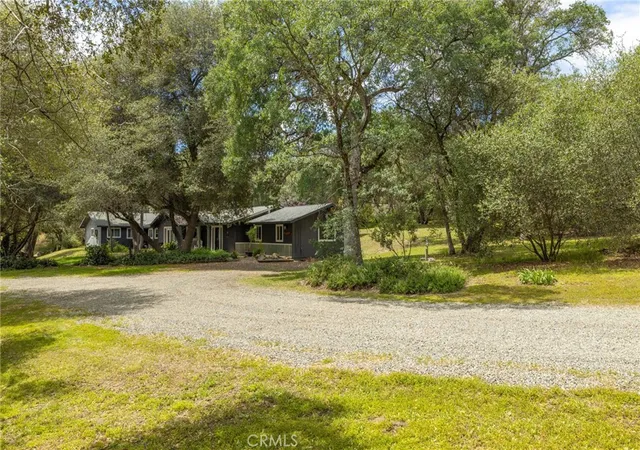 3rd image of 46320 Oonay Nation Rd, Coarsegold, CA 93614 | MLS# FR26099684